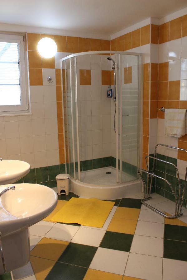 Apartman V Podskali Hluboká nad Vltavou Exterior foto